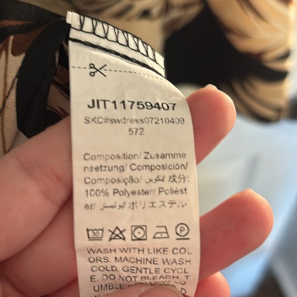 Tropical Dress - Picture 5 of 5